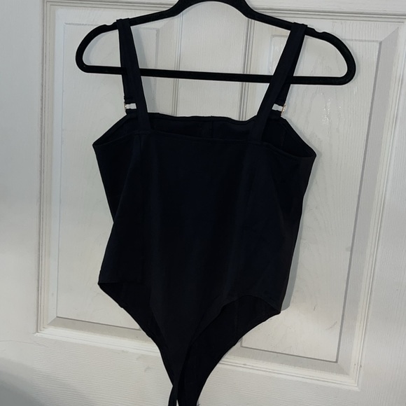 H&M black bodysuit - MEDIUM - Picture 4 of 7